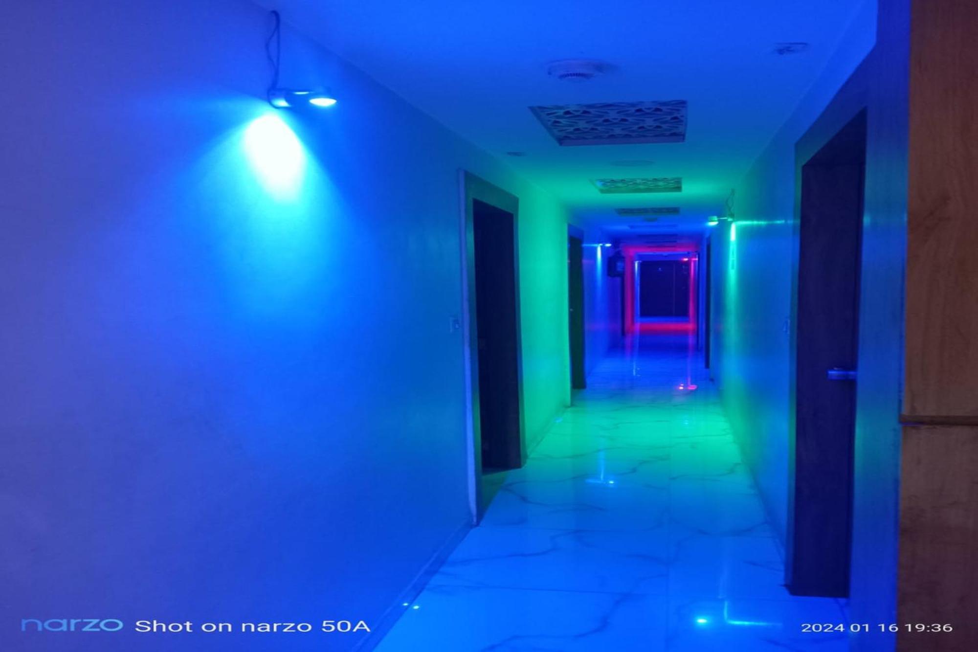 Hotel New Lake View Amhedabad Dış mekan fotoğraf